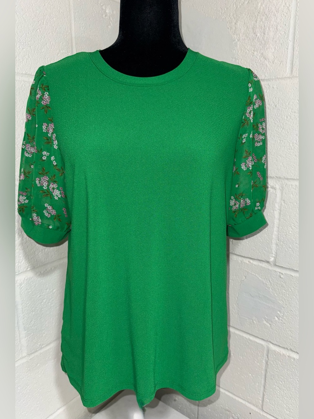 CeCe Lush Green Mixed Media Floral Puff Sleeve Knit Top - Size Medium